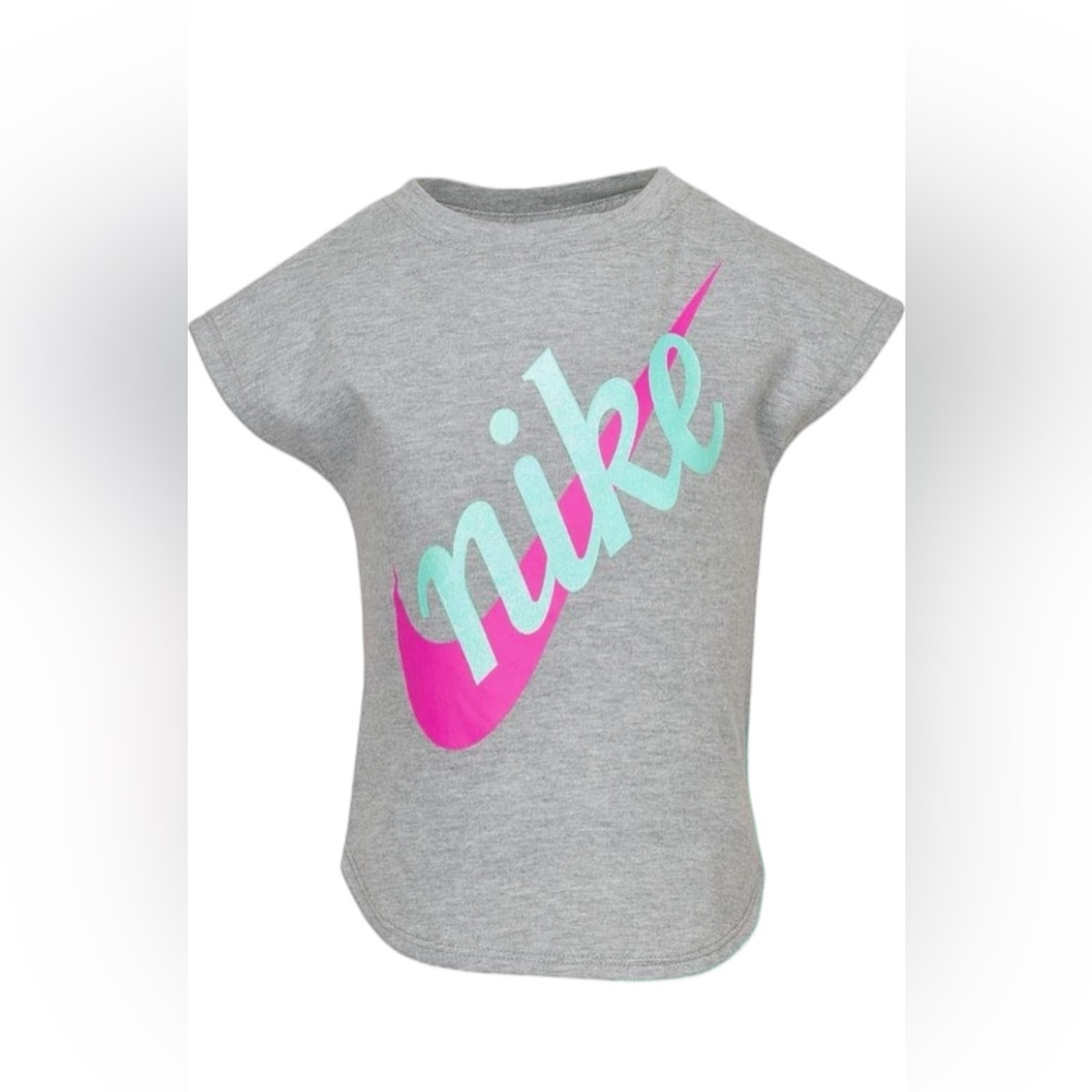 Grey Nike Girls Graphic Tee with Pink Swoosh sz 6 NWT!